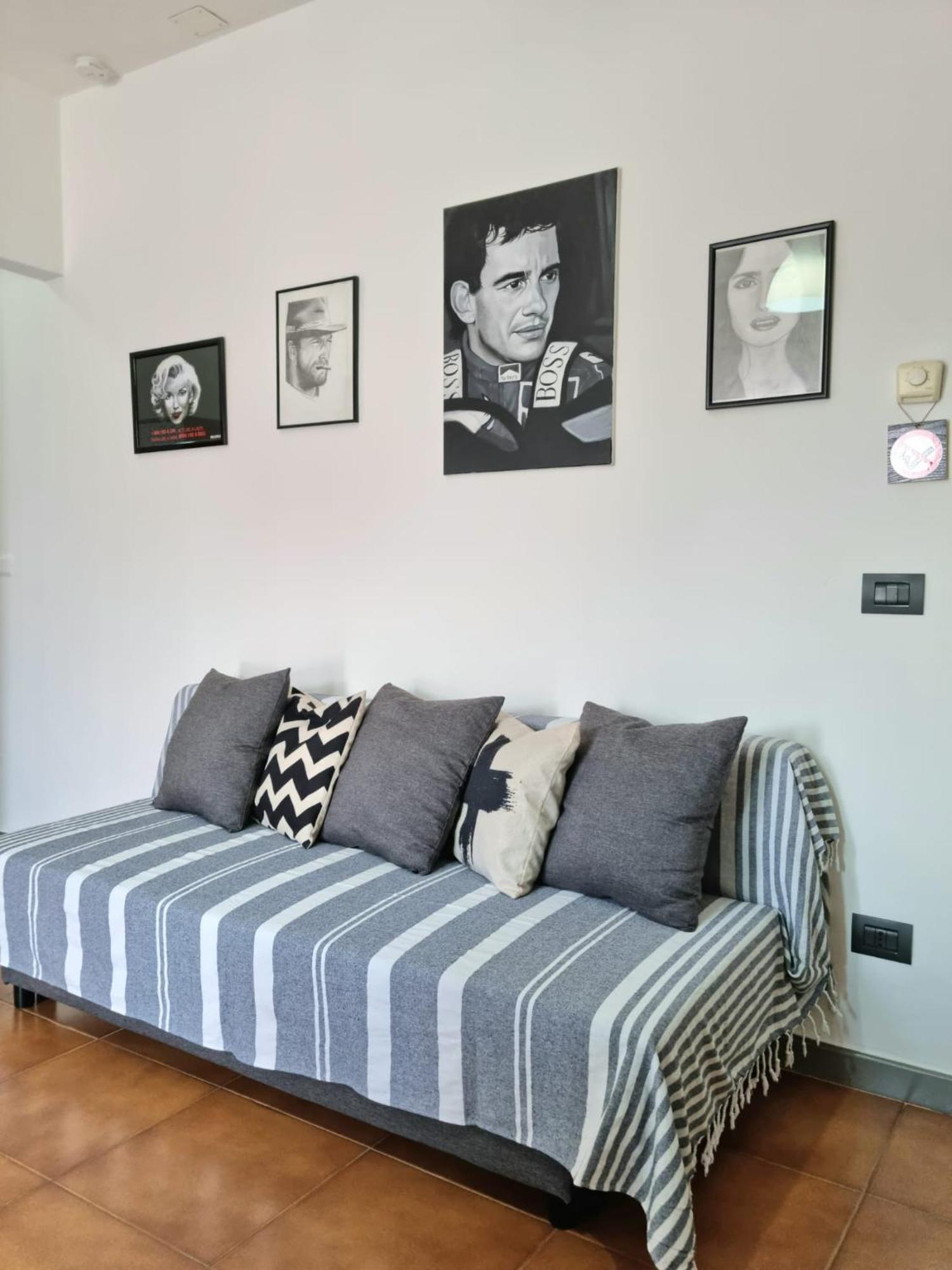 Home of Fame Gallery Apartments Olbia Exterior photo