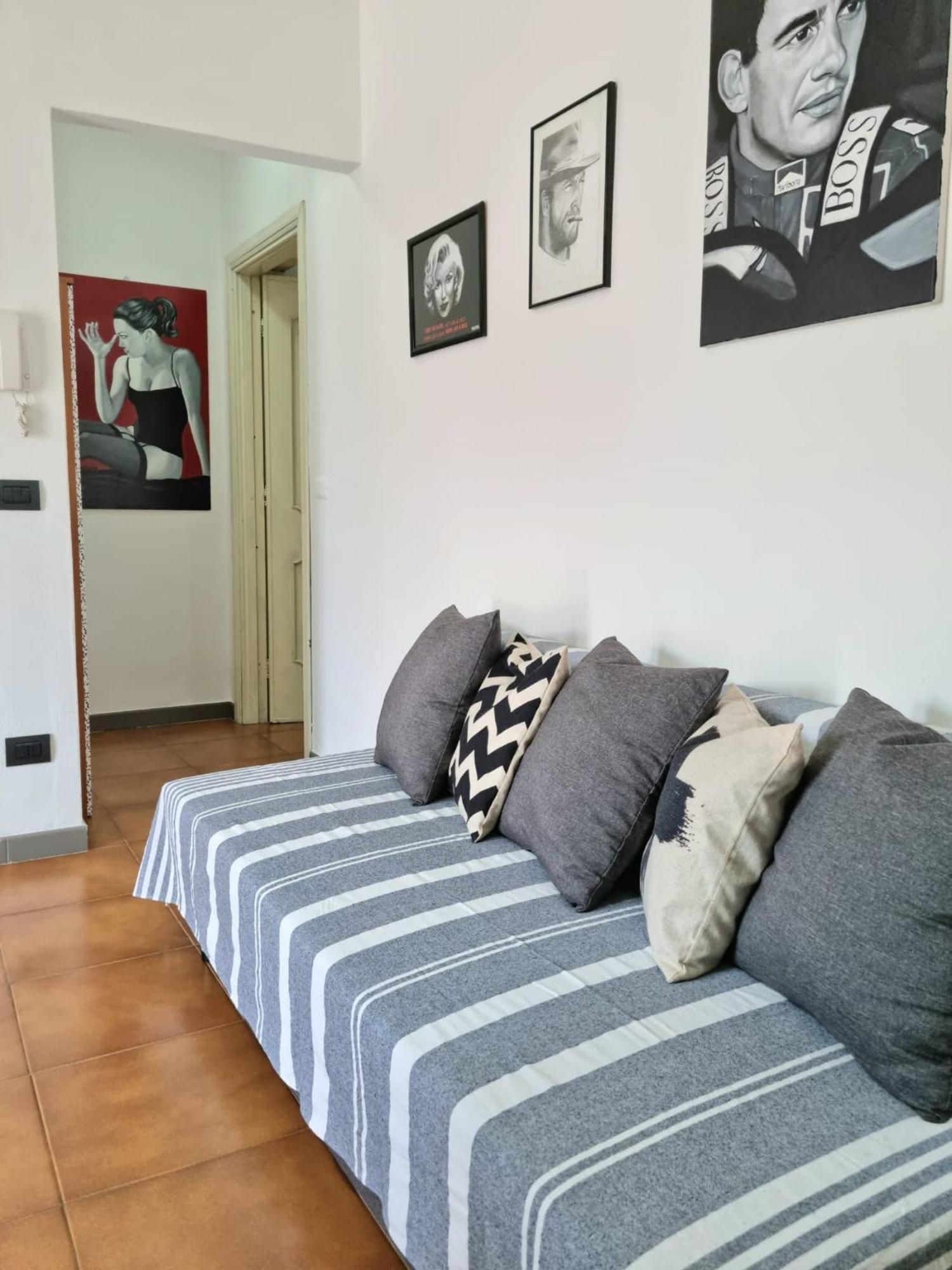 Home of Fame Gallery Apartments Olbia Exterior photo